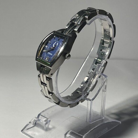 Indianapolis Colts NFL Stainless-Steel Bracelet Watch by Fossil - Picture 3 of 6